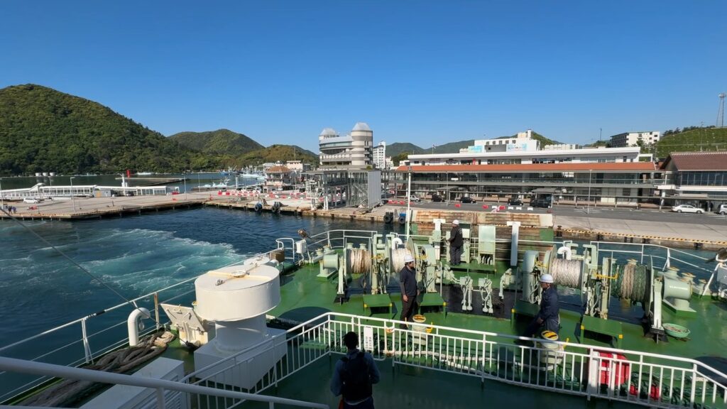 青空が広がる島後・西郷港