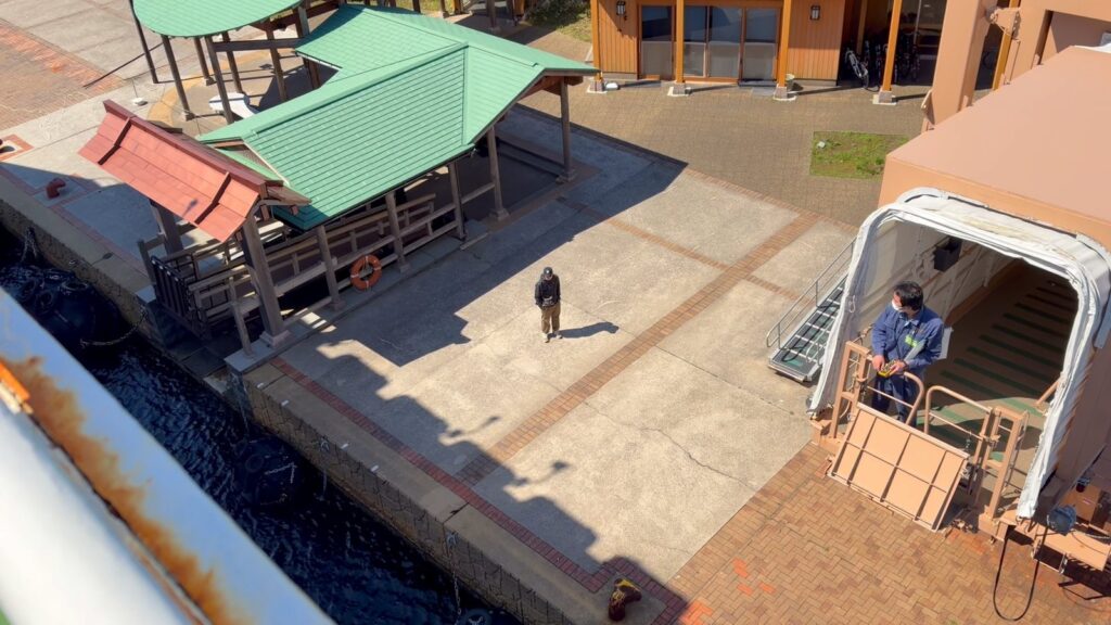フェリーから見た隠岐の青い海