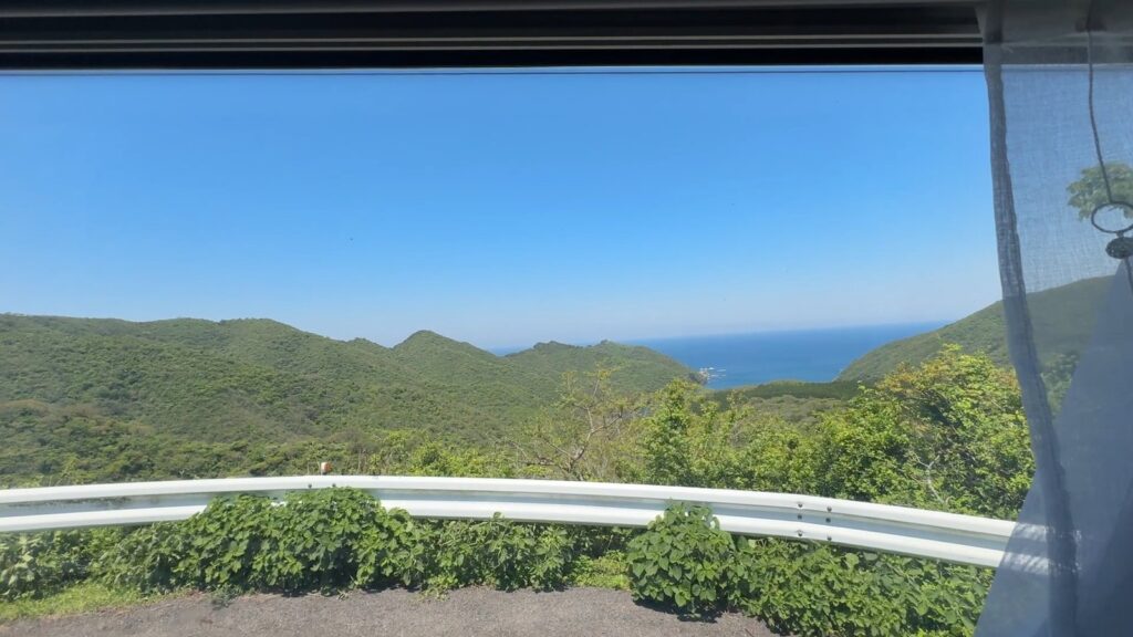 西ノ島の海沿いの風景