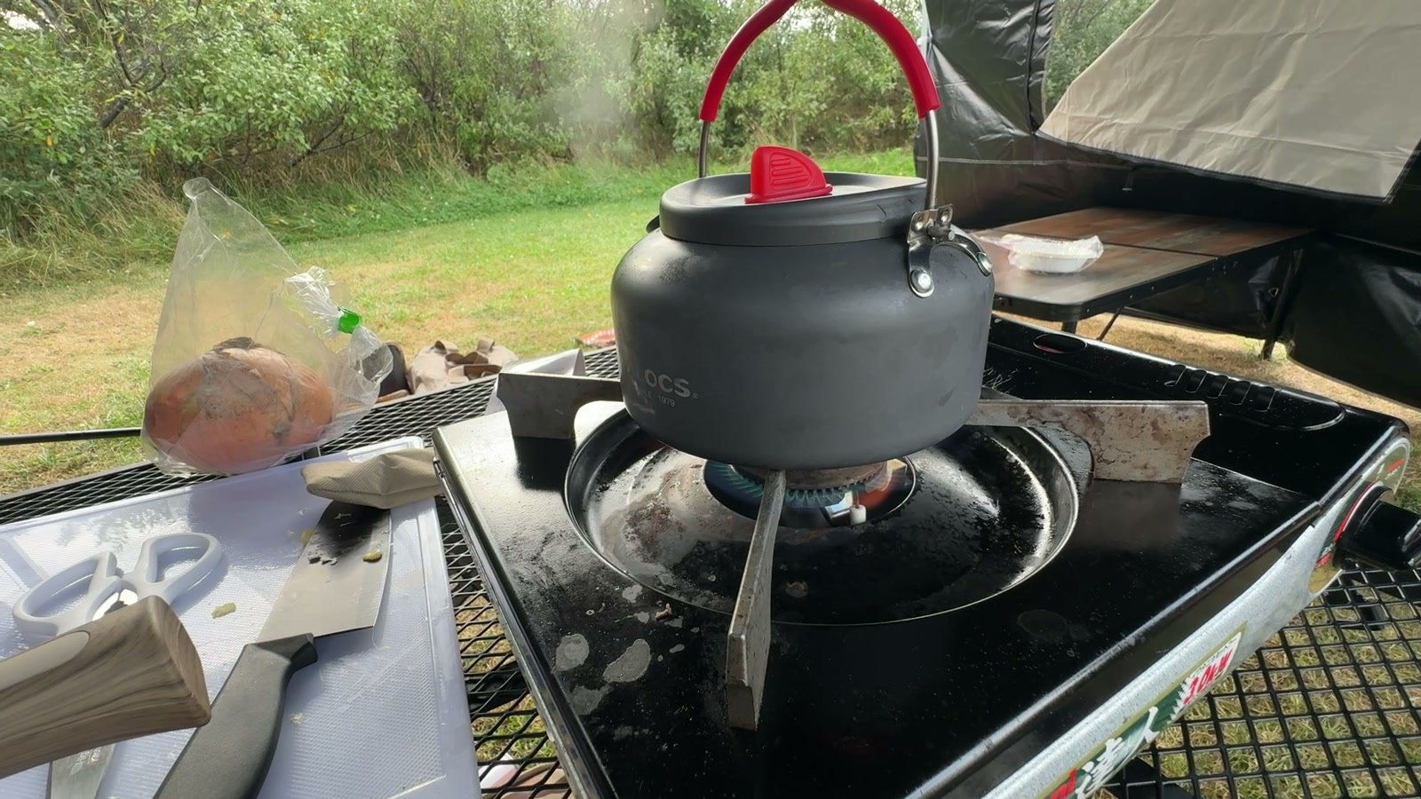 外でお湯を沸かす