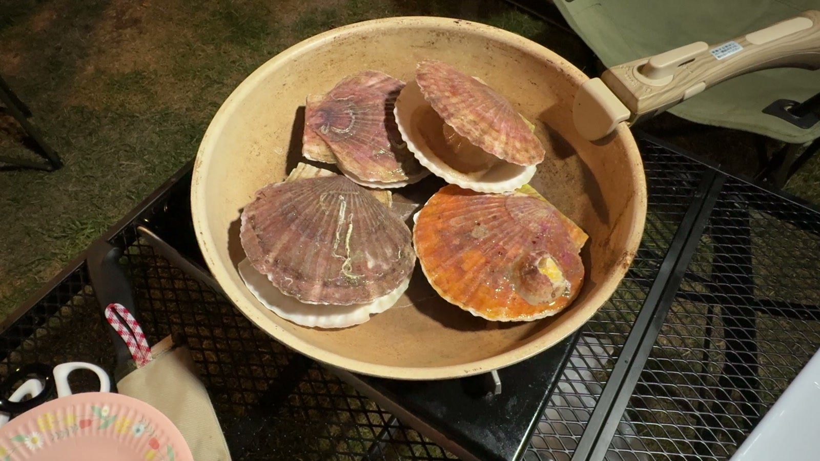 ホタテを焼く