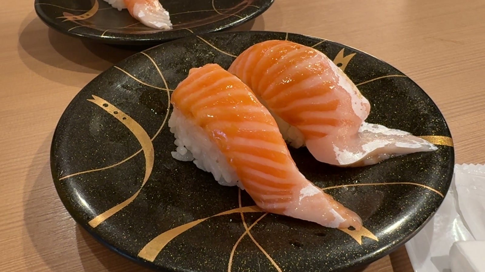 とろサーモン