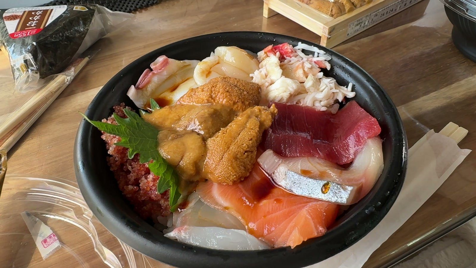 海鮮丼(2,200円)