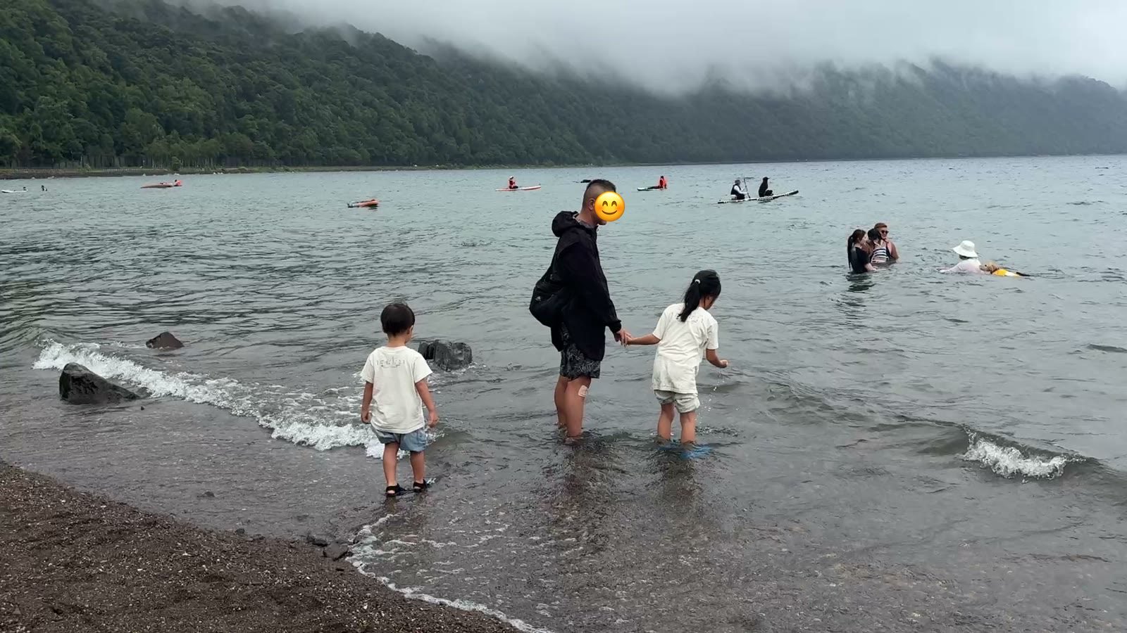 だんだん奥へ……