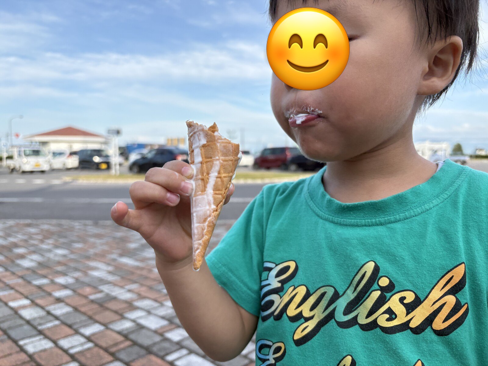 とけていくソフトクリーム