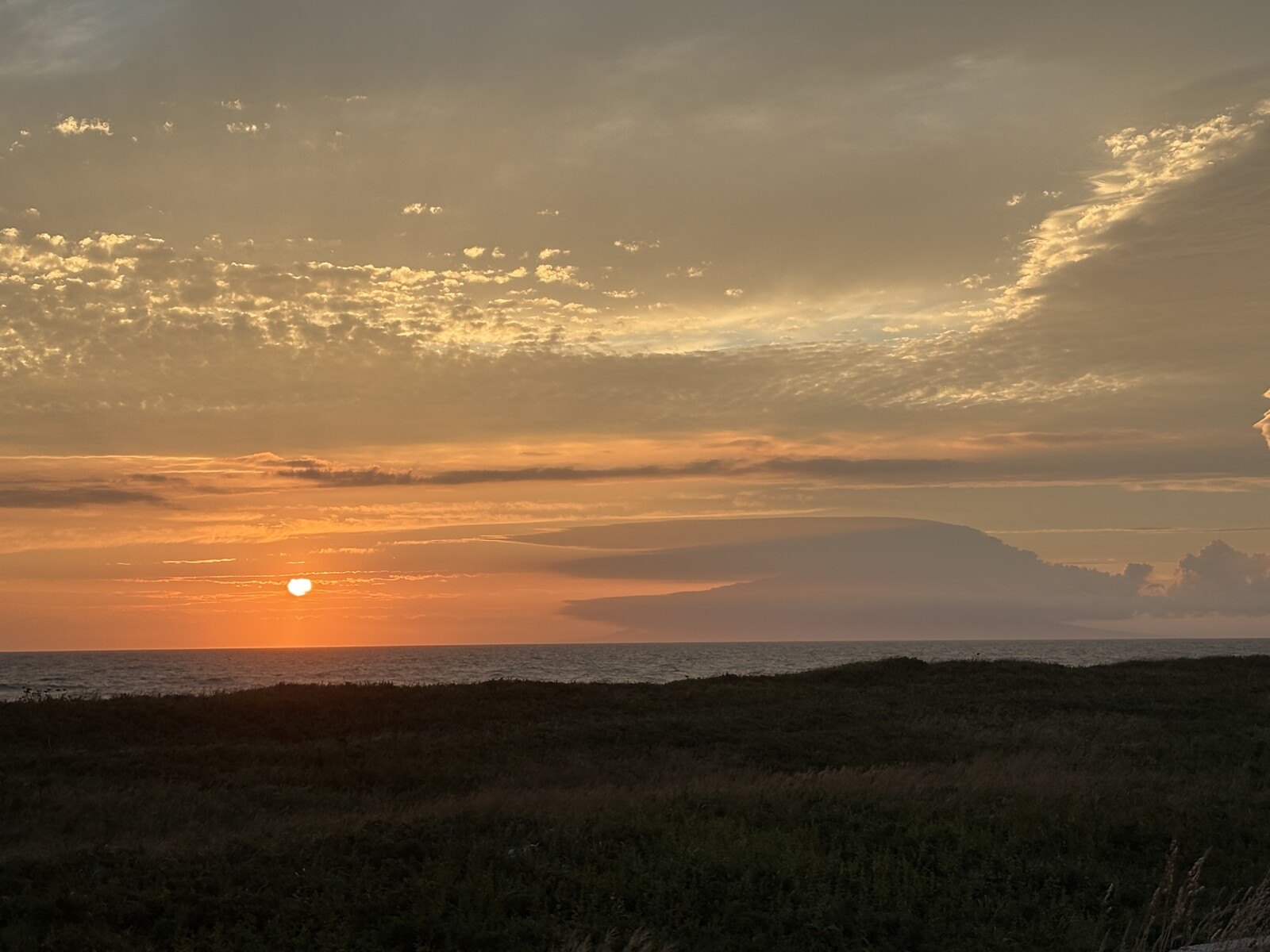日本海に沈む夕日