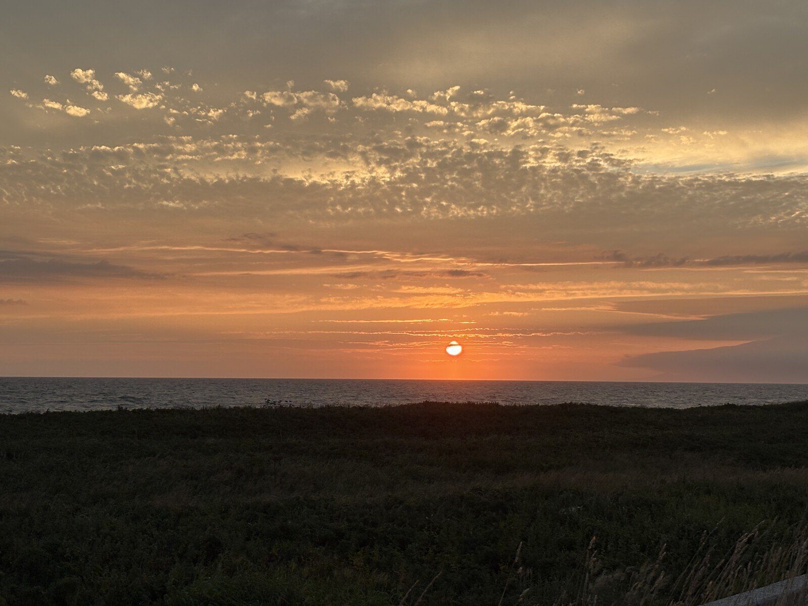 夕日が沈んでいく
