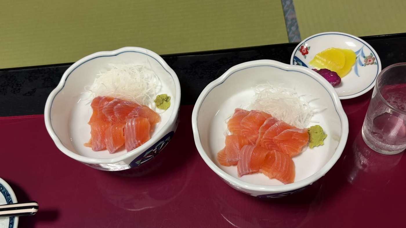 追加で頼んだお刺身